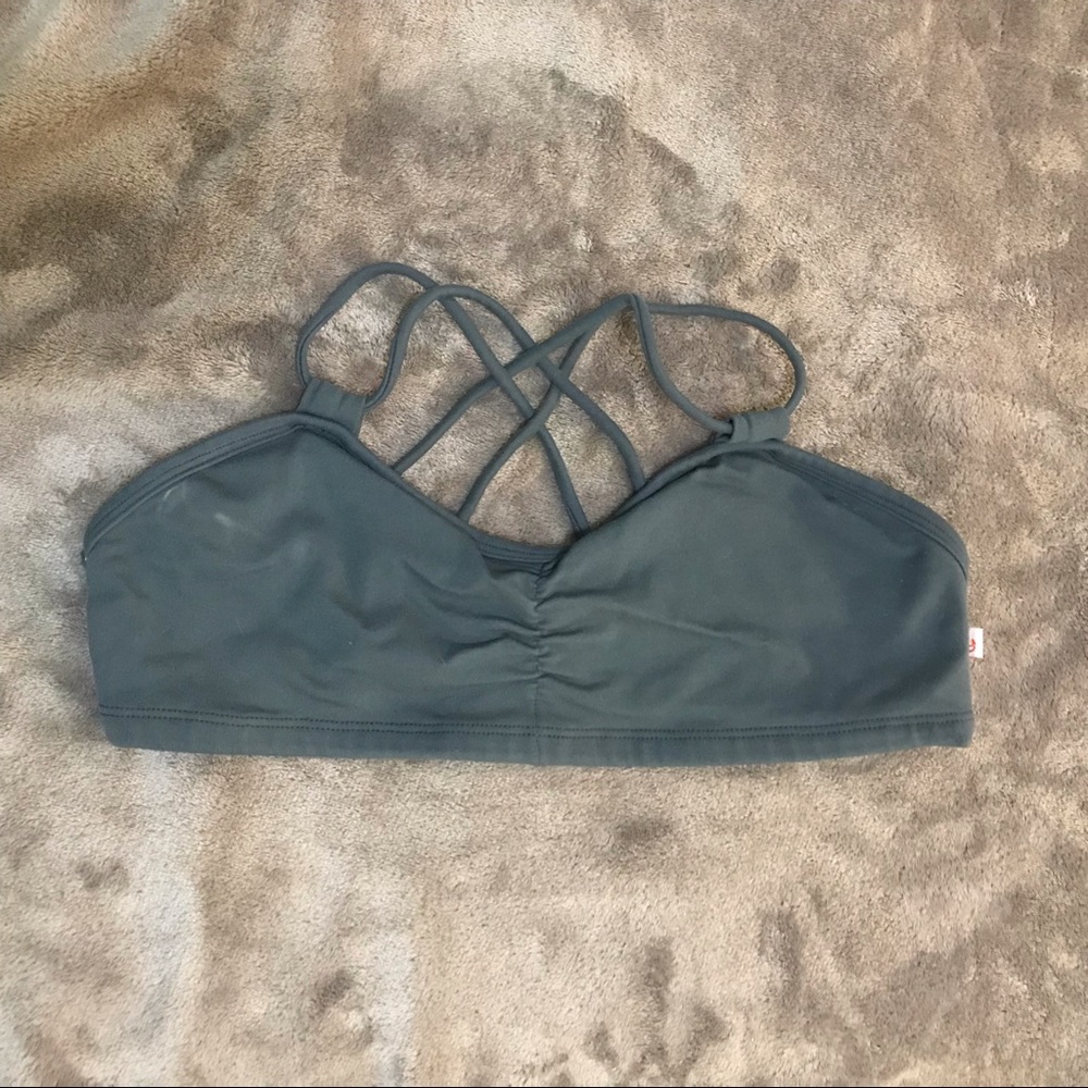 Shakti Activewear Gray Crisscross Yoga Top Sports Bra S